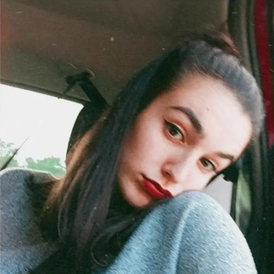 Lydia Velasco Photo 12