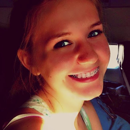 Michelle Summers Photo 19