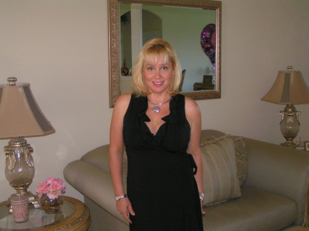 Suzanne Allen Photo 39