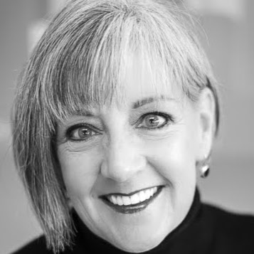 Julie Reeves Photo 44