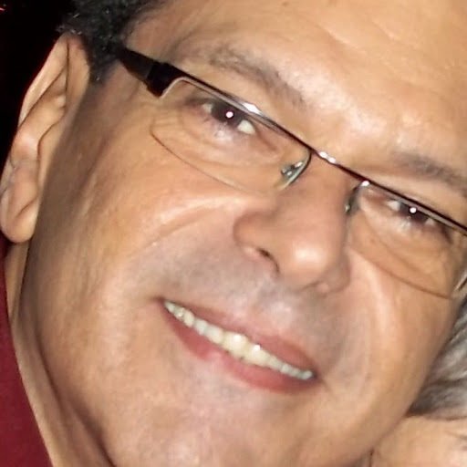 Roberto Iglesias Photo 23