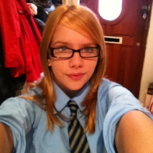 Alice Sutton Photo 28