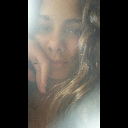 Julia Araujo Photo 10