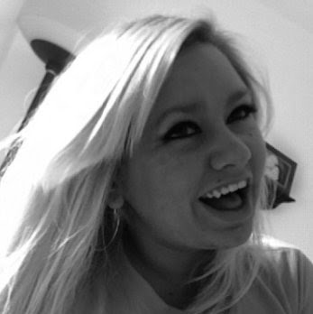 Debra May Photo 13