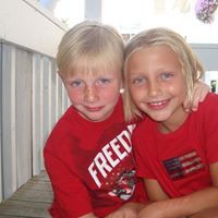 Jennifer Thacker Photo 16