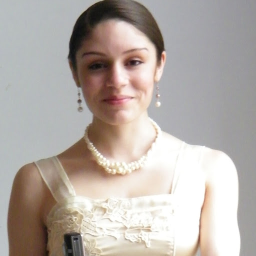 Katherine Lang Photo 14