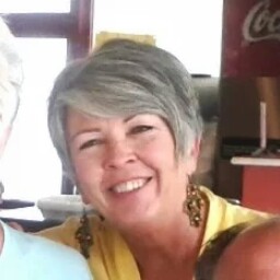 Cindy Burnett Photo 15