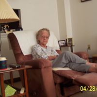 Jennifer Thacker Photo 21