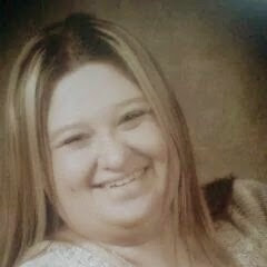 Stephanie Martin Photo 49