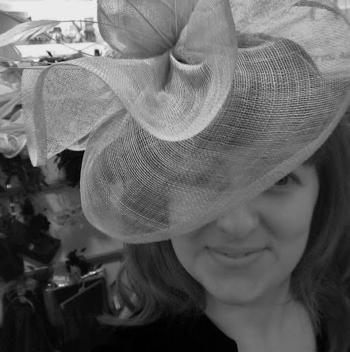 Elizabeth Rowland Photo 35