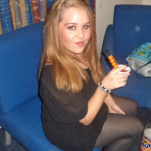 Jennifer Smyth Photo 27