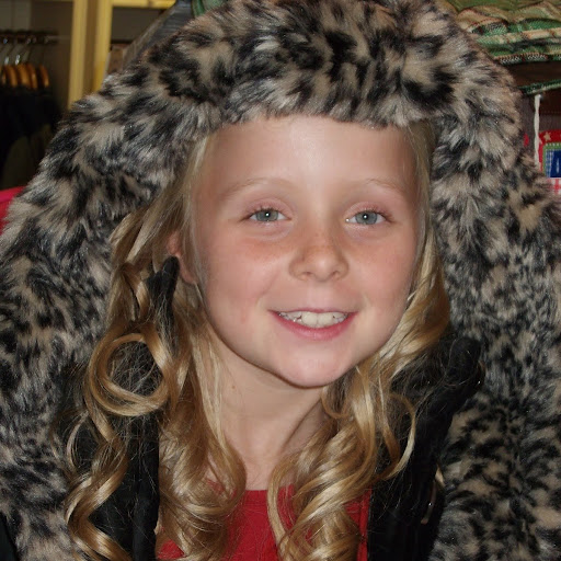Michelle Ahern Photo 11