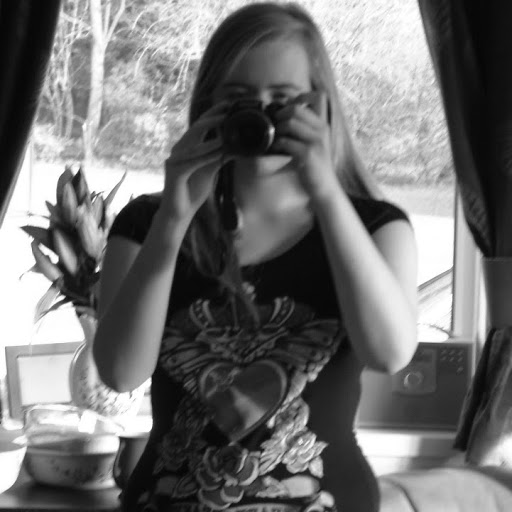 Ruth Christian Photo 26