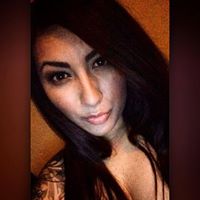 Stephanie Flores Photo 18