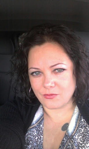 Adrienne Robinson Photo 34