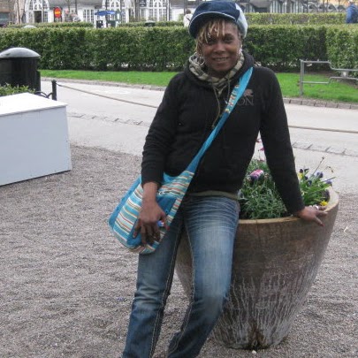 Sandra Reid Photo 17