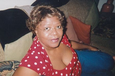 Margaret Oliver Photo 24