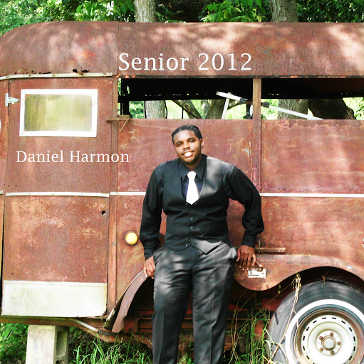 Daniel Harmon Photo 47