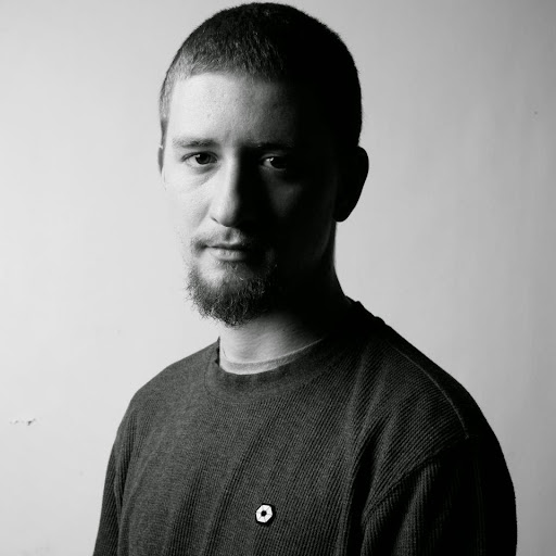 Drew Dempsey Photo 18
