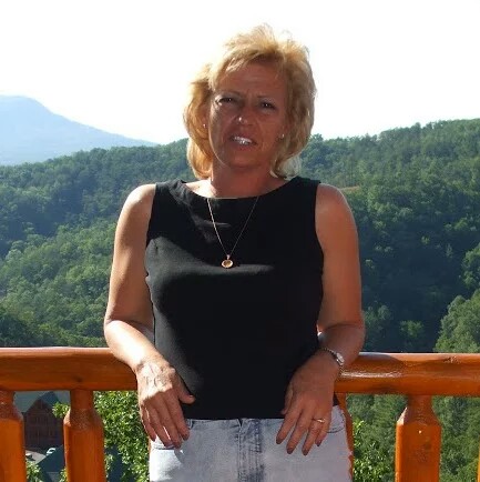 Sandra Richards Photo 30