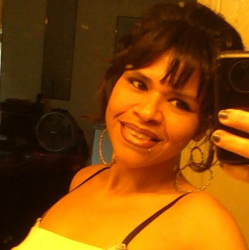 Sandra David Photo 17