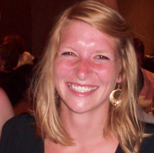 Ellen Hansen Photo 25