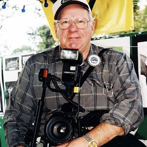 Ted Howell Photo 10