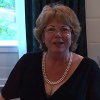 Deborah Connolly Photo 6