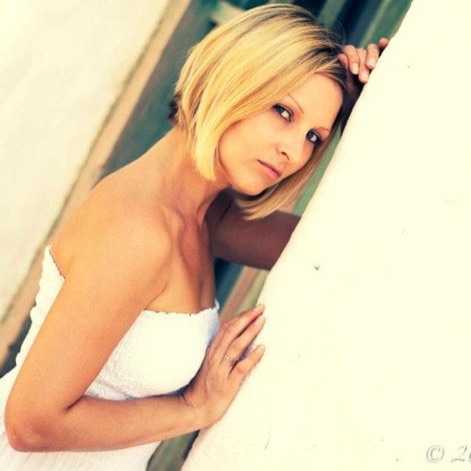 Amy Clark Photo 56