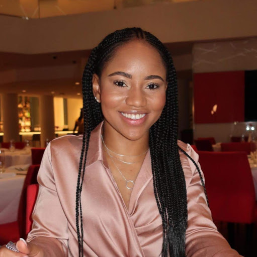 Danielle Webster Photo 7
