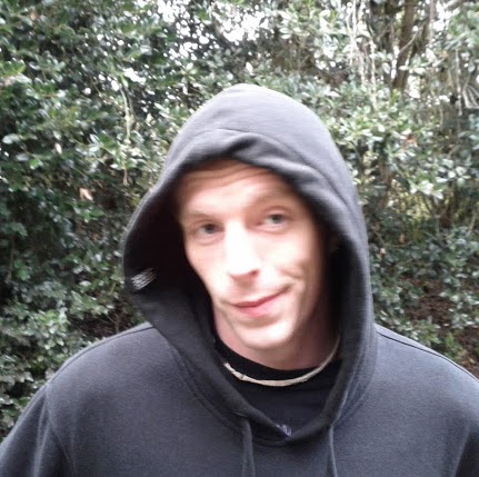 Aaron Tweed Photo 11