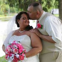 Jennifer Mathis Photo 26
