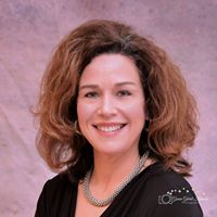 Julia Colbert Photo 11