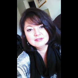 Robin Lowe Photo 35