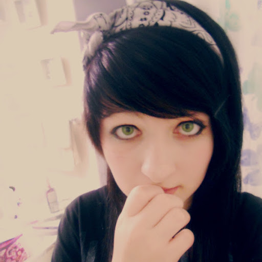 Cassie Osborne Photo 7