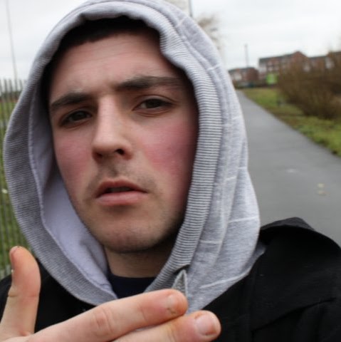 Daniel Wakefield Photo 16