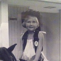 Laura Snyder Photo 23