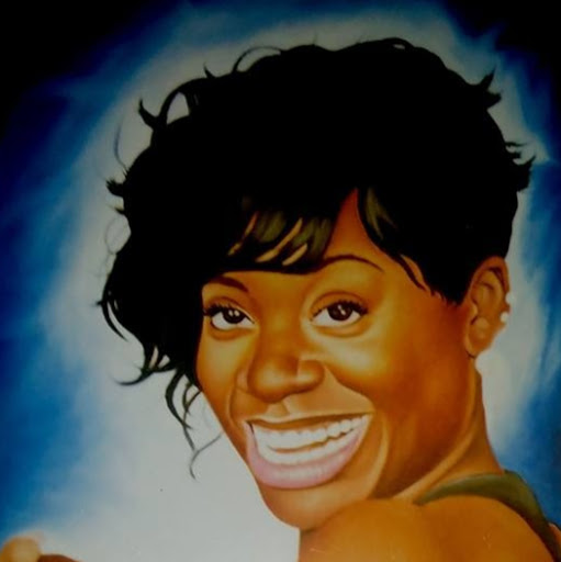 Angela Ray Photo 41