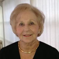 Ruth Moss Photo 7