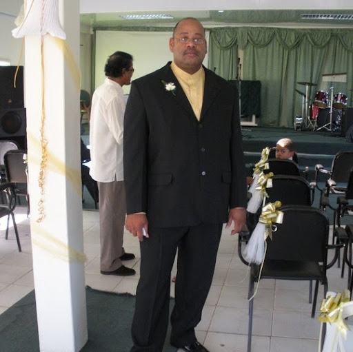Clarence Perry Photo 40