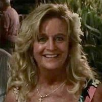 Liz Abbott Photo 20