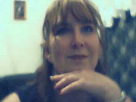Julie Wells Photo 19