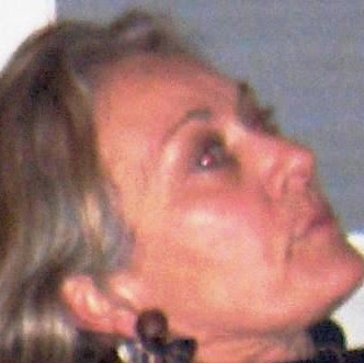 Christine Hardy Photo 12
