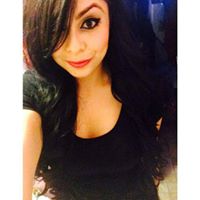 Stephanie Flores Photo 22