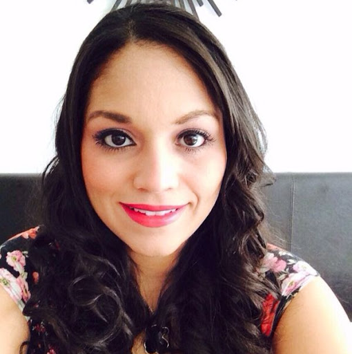 Nicole Baez Photo 9