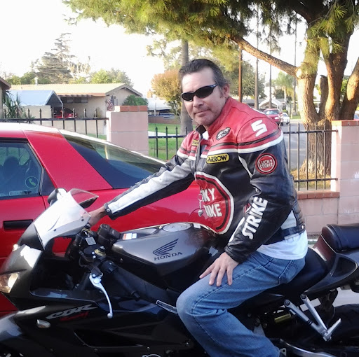 Richard Apodaca Photo 21