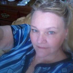 Debbie Thompson Photo 22