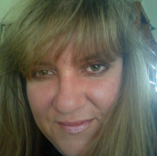 Stephanie Bush Photo 29