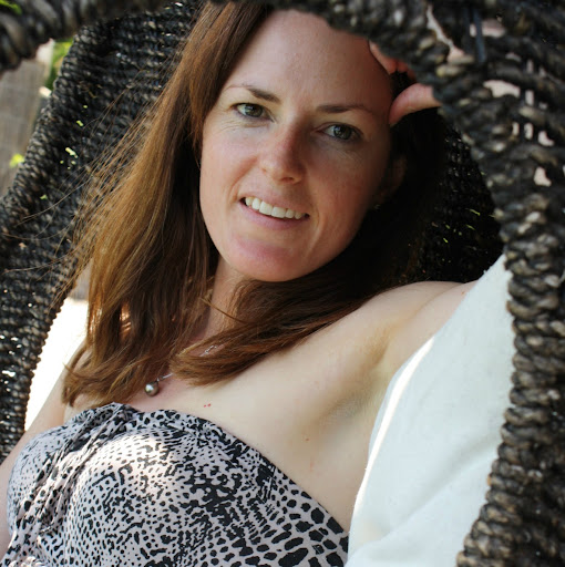 Suzanne Simpson Photo 16