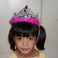Ella Gomez Photo 6